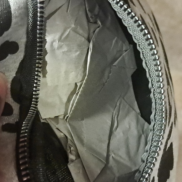 Rachel Zoe Sling/Crossbody Bag Fanny Pack Animal Print Metallic Silver - Picture 5 of 8